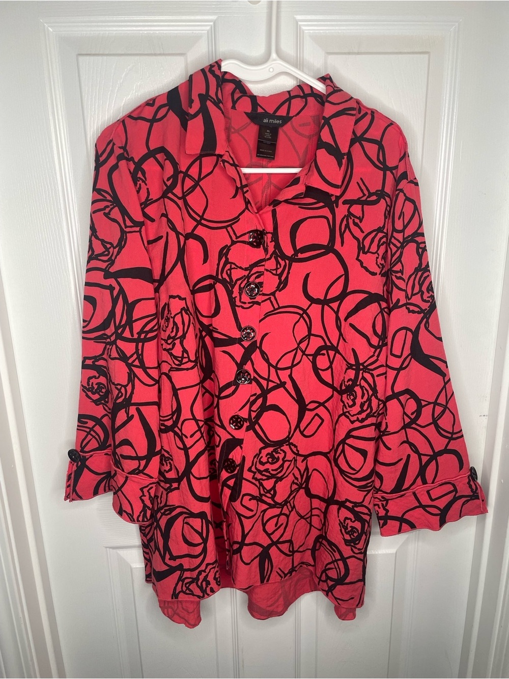 Ali Miles Abstract Art to Wear Tunic Large Black Buttons Flowy in Red/Black XL